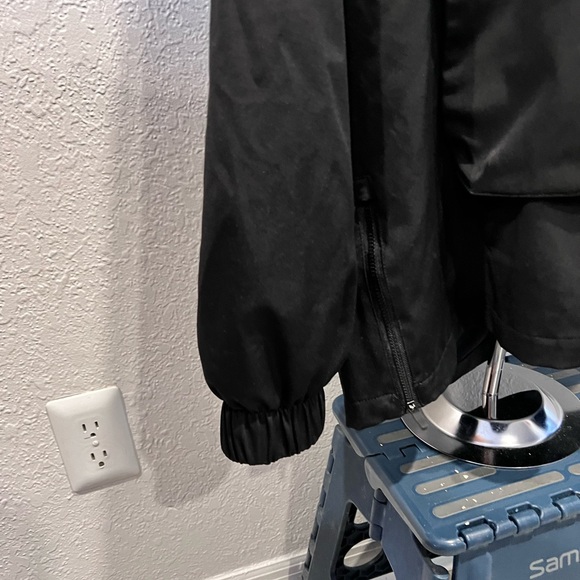 Reebok Black Hooded Jacket - Picture 4 of 5